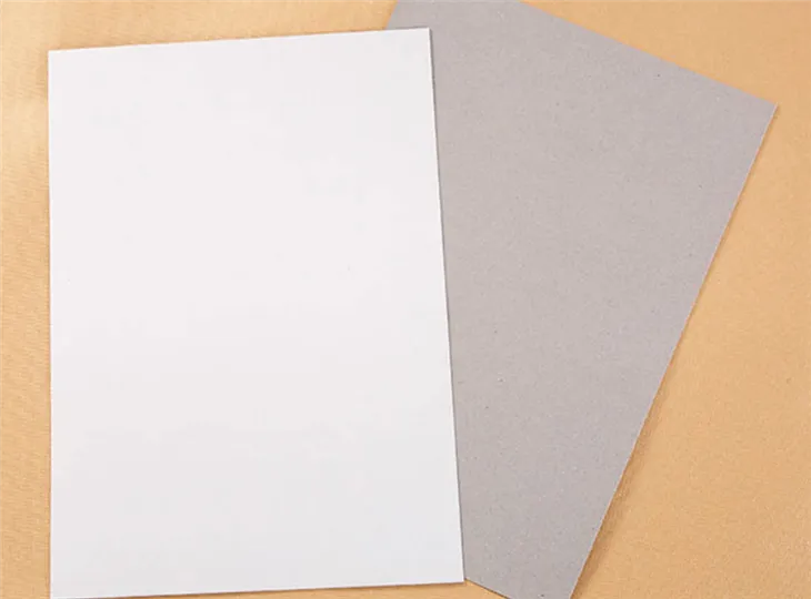 Papier pour tableau blanc A4 simple face -, support en carton pour vêtements, carton d'emballage et carton blanc duplex blanc avec dos gris