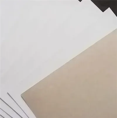 Planche en papier duplex blanc recyclé avec dos gris